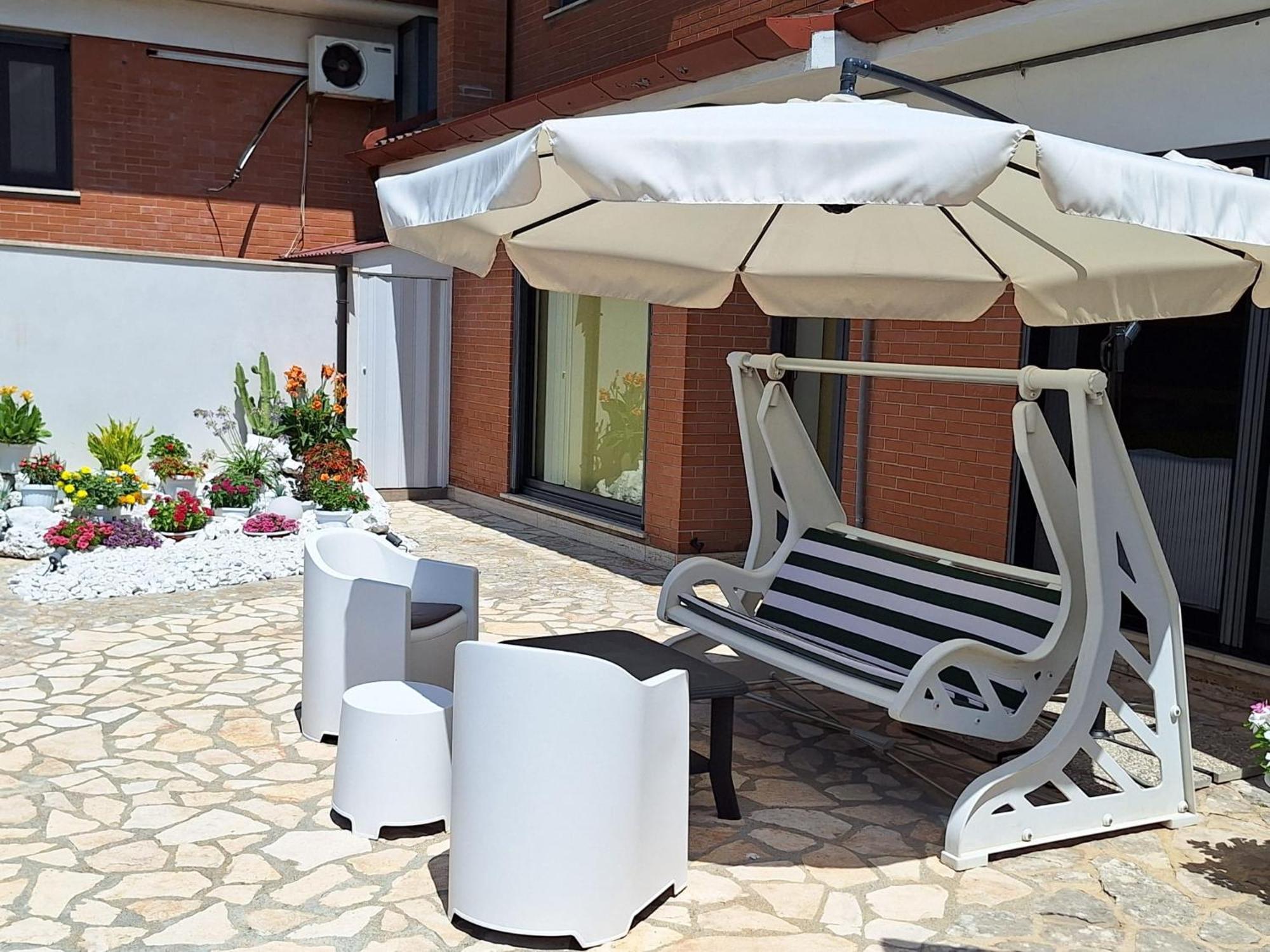 Green House Terracina Exterior photo